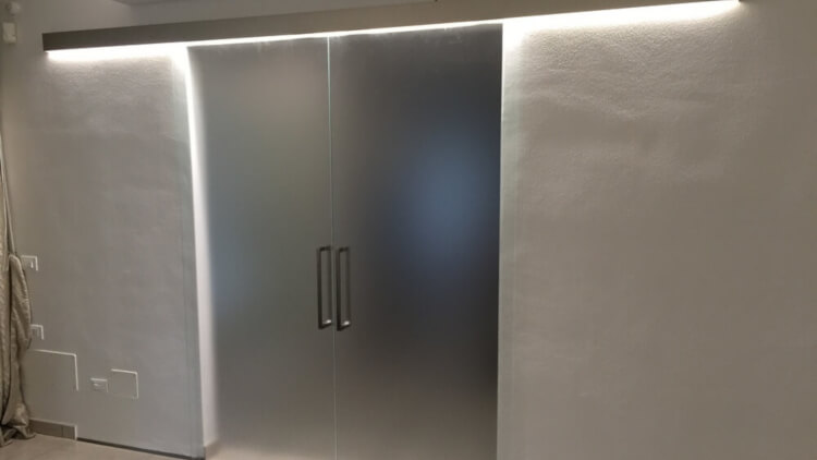 porte scorrevoli o a battente